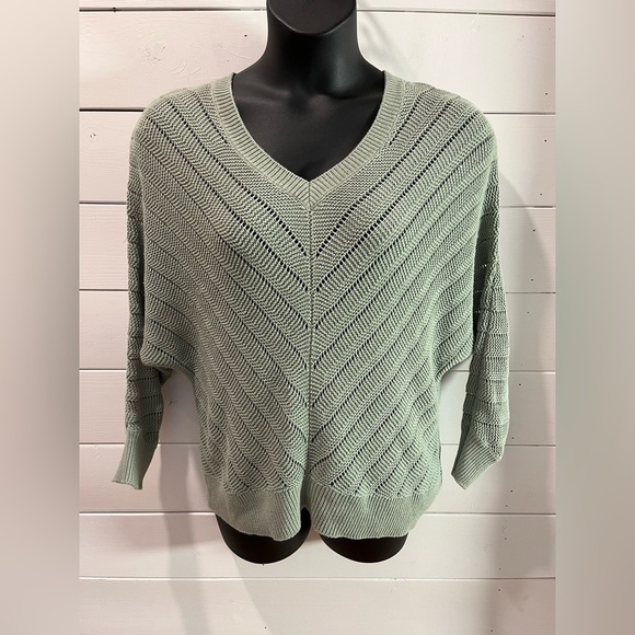 💚OPEN KNIT CHEVRON SWEATER – Light Sage Green (L) - Picture 4 of 11